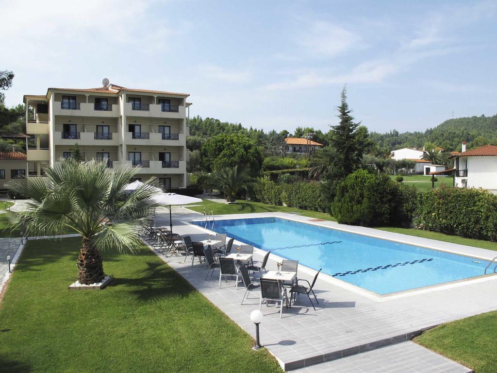 Hotel Azur Kriopigi Exterior photo